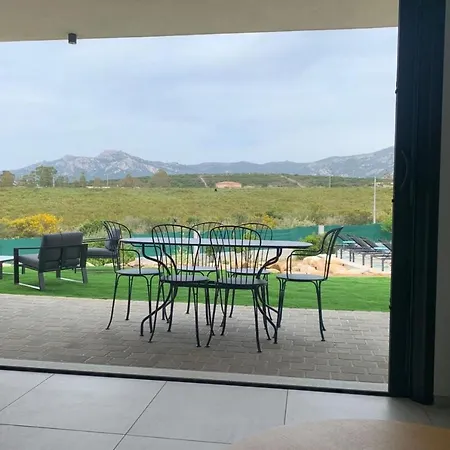 Appartement Libeccio Au Calme Plages à 7 Minutes Piscine Chauffée Bbq